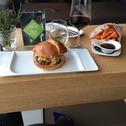 Adlers Restaurant & Bar - Burger, sweet potato fries and wine