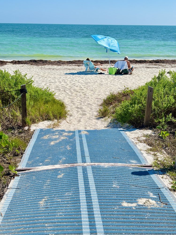 Sandspur Beach
