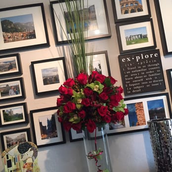Flowers & Services - Amazing arrangement I received as a gift!!! Top quality and beyond gorgeous!!! - Florists Near Me - Miami, Florida Flowers & Services - Amazing arrangement I received as a gift!!! Top quality and beyond gorgeous!!! - Florists Near Me - Miami, Florida