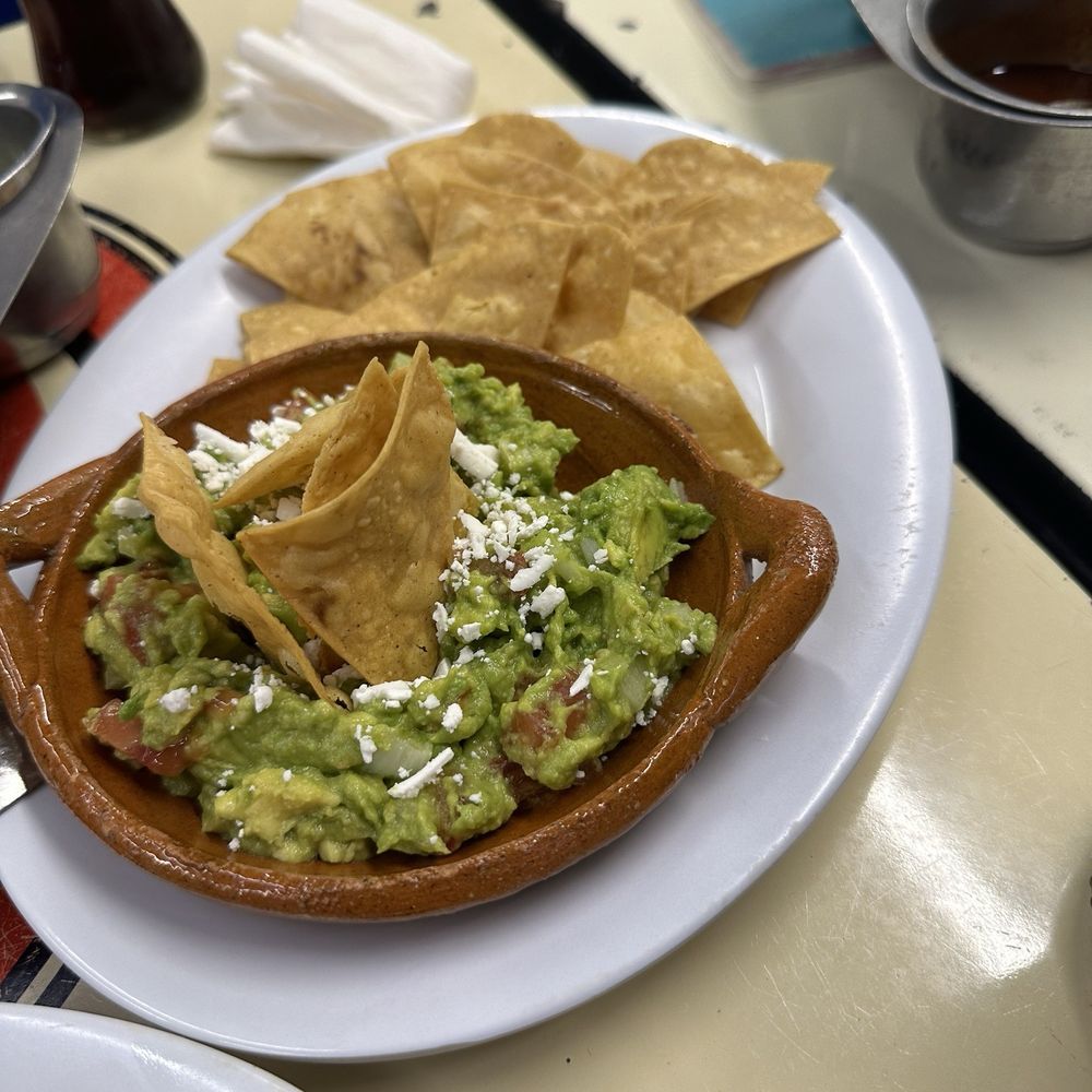 La Torta Brava - Guacamole - Steakhouses Near Me - México, D.F., DIF
