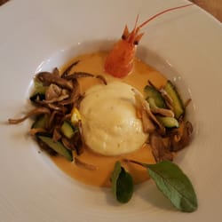 Crawfish bisque and Pike mousseline