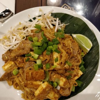ThairoomGrand - Grand Beef Curry Rice - Thai Near Me - Toronto, Ontario ThairoomGrand - Grand Beef Curry Rice - Thai Near Me - Toronto, Ontario