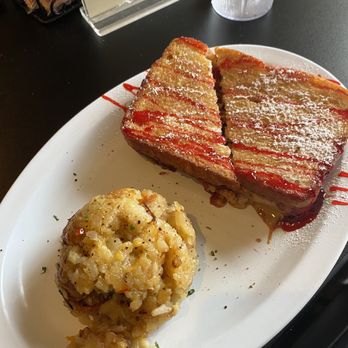 Happy Cafe - Grilled PB&J on white with hashbrown casserole - Cafes Near Me - Virginia Beach, Virginia