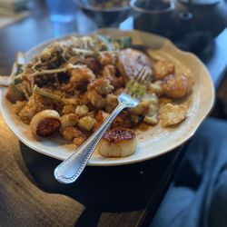 Iron Chef - Shrimp & Scallops with fried rice
