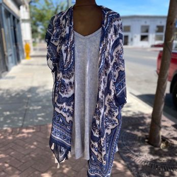 Infinity Consignment Boutique - Women's Clothing Near Me - Lakeport, California Infinity Consignment Boutique - Women's Clothing Near Me - Lakeport, California