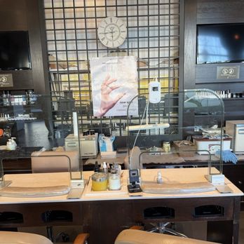 Fantastic Day Spa - Manicure area. - Day Spas Near Me - Farmingdale, New York