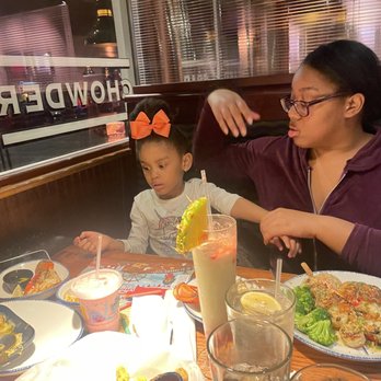 Red Lobster - My daughter and granddaughter - Seafood Near Me - Tucson, Arizona Red Lobster - My daughter and granddaughter - Seafood Near Me - Tucson, Arizona