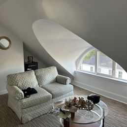 Cute little sitting area Cute little sitting area