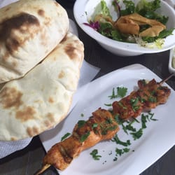Frank's Restaurant - Grilled Chicken Skewer w complimentary hot puffy pillowy soft leb bread