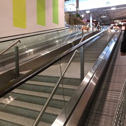 AEZ - Rolltreppe hoch
