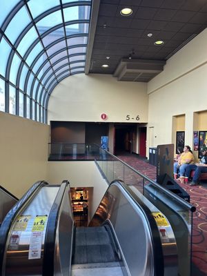 AMC Santa Monica 7 by null