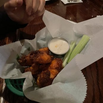 Annabel Lee Tavern - Wings - Pubs Near Me - Baltimore, Maryland