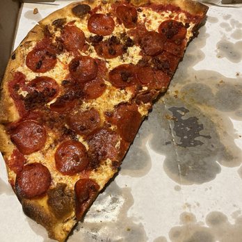 Luna Pizza - Medium Bacon and Pepperoni Pizza - Pizza Near Me - Glastonbury, Connecticut