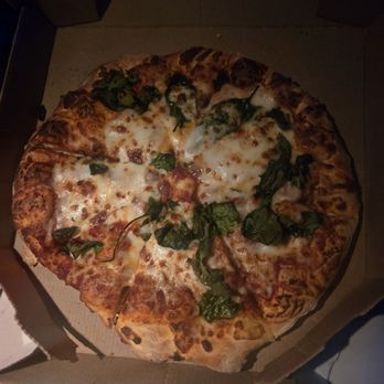 Domino's Pizza - Burnt and dried spinach and mushrooms pizza - Pizza Near Me - Espanola, New Mexico