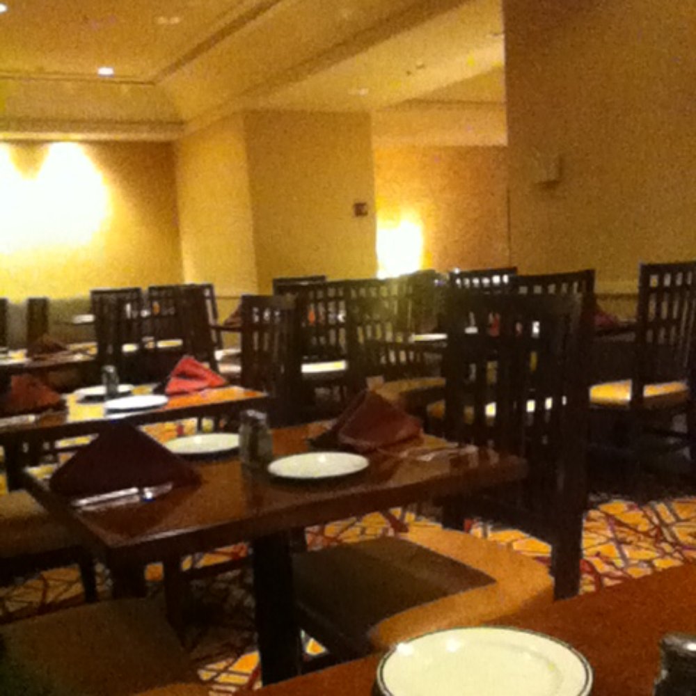 MetropolitanKC - Dining room - Steakhouses Near Me - Kansas City, Missouri MetropolitanKC - Dining room - Steakhouses Near Me - Kansas City, Missouri