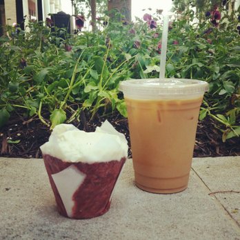 Baked & Wired - Dirty chai and red velvet cupcake - Bakeries Near Me - Washington, DC, District of Columbia