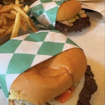 Two Pitchers Brewing - Spicy Maillard fries and Maillard burgers - Bars Near Me - San Francisco, California Two Pitchers Brewing - Spicy Maillard fries and Maillard burgers - Bars Near Me - San Francisco, California