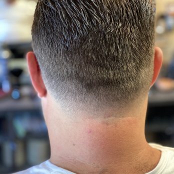 North Shore Barber Shop - Barbers Near Me - Wilmette, Illinois North Shore Barber Shop - Barbers Near Me - Wilmette, Illinois