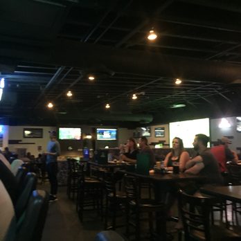 Flowing Tide Pub 4 - Lots of HD tv's. - Sports Bars Near Me - Sparks, Nevada Flowing Tide Pub 4 - Lots of HD tv's. - Sports Bars Near Me - Sparks, Nevada