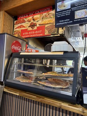 Pizza by Yandys (New York and detroit style pizza) by null