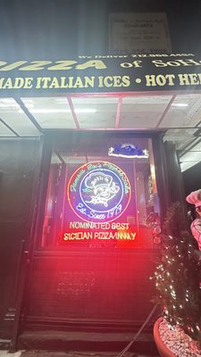 Famous Ben's Pizza by null