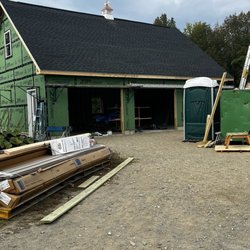 Ron Bragg Carpentry - Tidy organization of building materials. Obviously a construction site but never truly inconvenient.