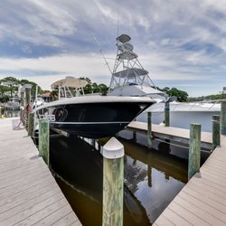 Livin Right Real Estate - Yacht Parking Available!
