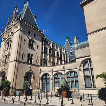 Biltmore Estate - Museums Near Me - Asheville, North Carolina Biltmore Estate - Museums Near Me - Asheville, North Carolina