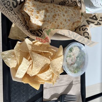 Baja Fresh - Mexican Near Me - Modesto, California
