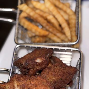 DSTRKT Bar & Grill - Fried shrimp & fries - Sports Bars Near Me - Chicago, Illinois