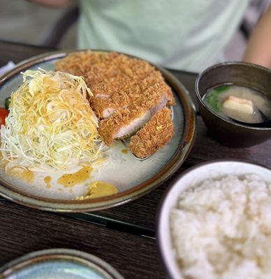 EE NAMI Tonkatsu Izakaya by null