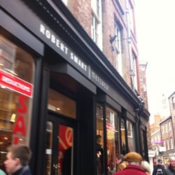 Robert Smart Menswear
