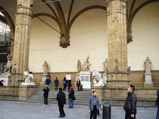 Loggia dei Lanzi by null
