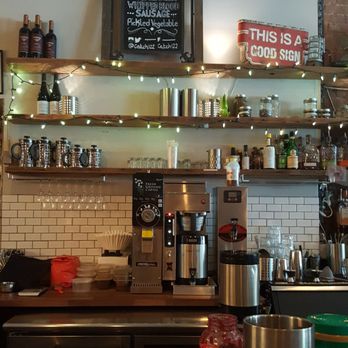 Catch 122 - Breakfast & Brunch Near Me - North Vancouver, British Columbia