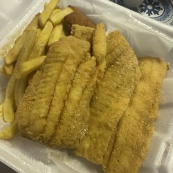 Sharks Fish and Chicken Chicago Style - 3pc Flounder Dinner