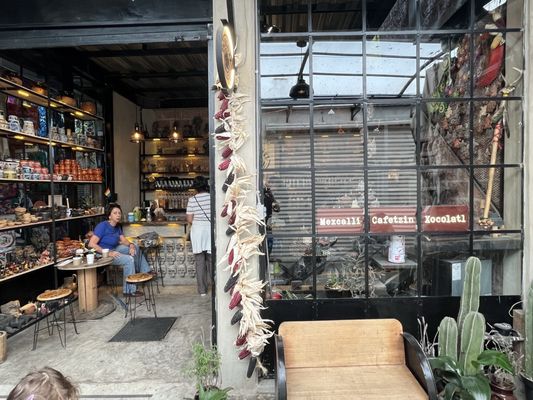 Mercado de Artesanías La Ciudadela by null