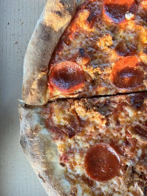 J&J Pizza by null
