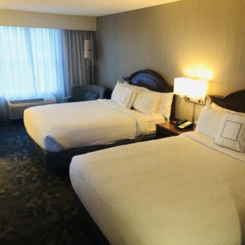 Courtyard by Marriott Chapel Hill - Hotels Near Me - Chapel Hill, North Carolina