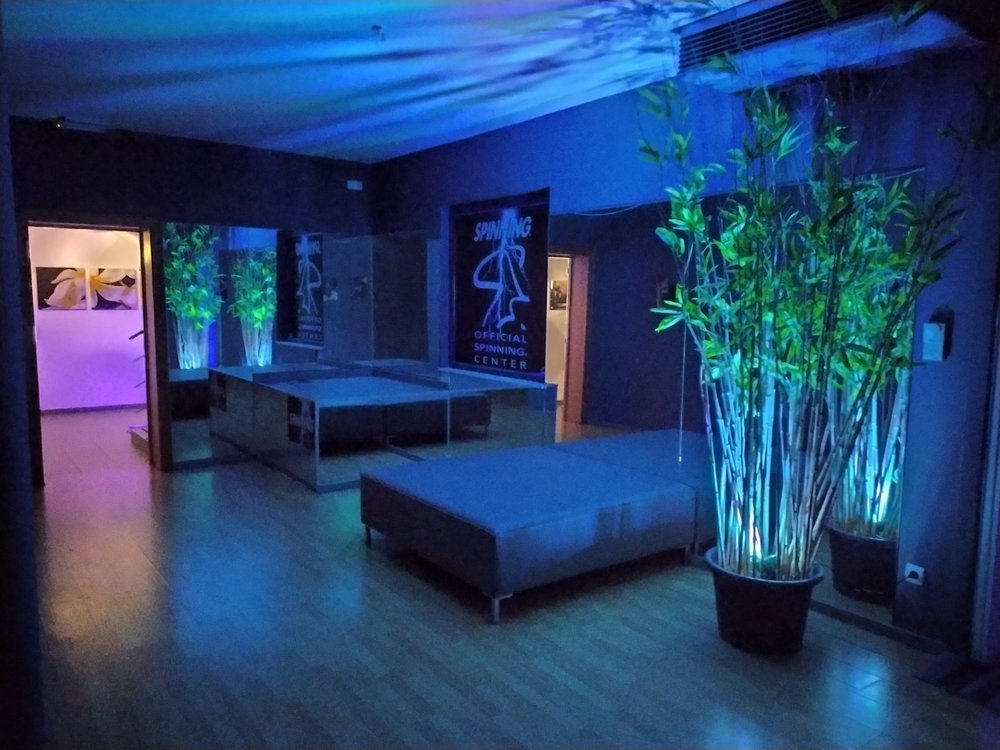 422 SAUNA CLUB Updated March 2025 12 Photos Avenue Emile Herman 422, Manage, Hainaut