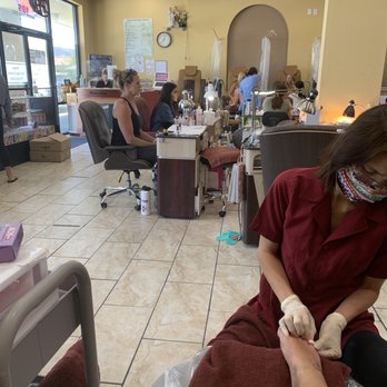Happy Foot Spa & Nails - Salon is no frills but large - Nail Salons Near Me - Reno, Nevada Happy Foot Spa & Nails - Salon is no frills but large - Nail Salons Near Me - Reno, Nevada