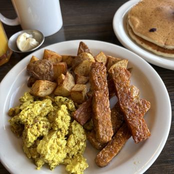 Vertical Diner - Tempeh bacon, tofu scramble, country potatoes - Vegan Near Me - Portland, Oregon Vertical Diner - Tempeh bacon, tofu scramble, country potatoes - Vegan Near Me - Portland, Oregon