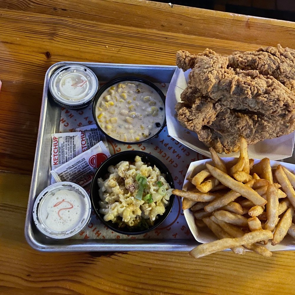 Happy Chicks - Classic chick meal with Bacon Mac & Cheese - Bars Near Me - Austin, Texas
