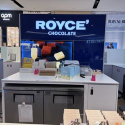 Royce' Chocolate - Santa Clara - Front