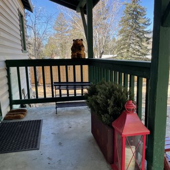 Lakewood Cabins - Vacation Rentals Near Me - Big Bear Lake, California