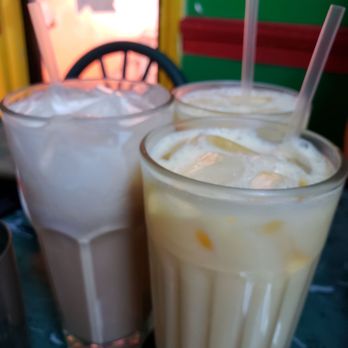 Cafe Tibet - Mango lassi and Tibet ice tea - Himalayan/Nepalese Near Me - Brooklyn, New York