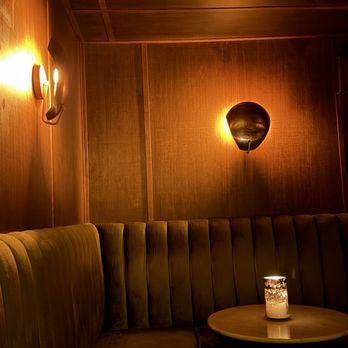The Coral Wig - Cocktail Bars Near Me - Baltimore, Maryland