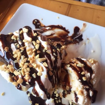 Pie Bar - Peanut Butter Pie - Cocktail Bars Near Me - Seattle, Washington