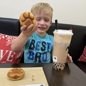 Hella Bubble - Little man is obsessed with - Bubble Tea Near Me - Kingwood , Texas