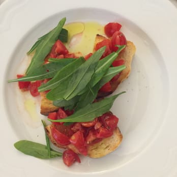 Garibaldi Bistrot - Bruschetta - Italian Near Me - Martina Franca, TA