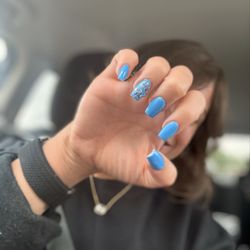 Modern Nails, Hair & Spa - Confetti Blue - Elly Stylist